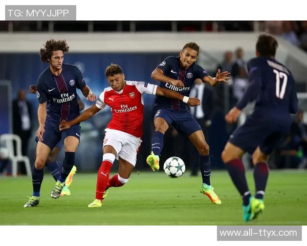 法媒报道杜埃伤缺几周巴黎期待年底前复出