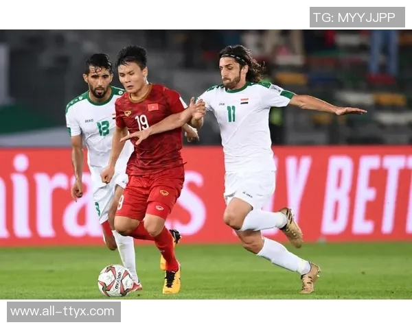 法甲联赛历史再现激烈竞争四队积分均超32分引发关注